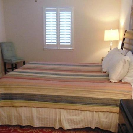 W2 Ocean Walk Resort Upstairs 2 Bed King And Two Twins Next To Back Pool St. Simons Island Buitenkant foto